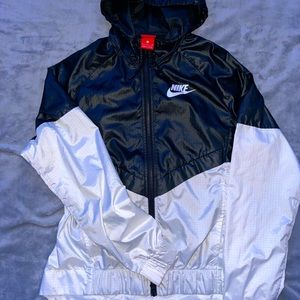 womens nike windbreaker